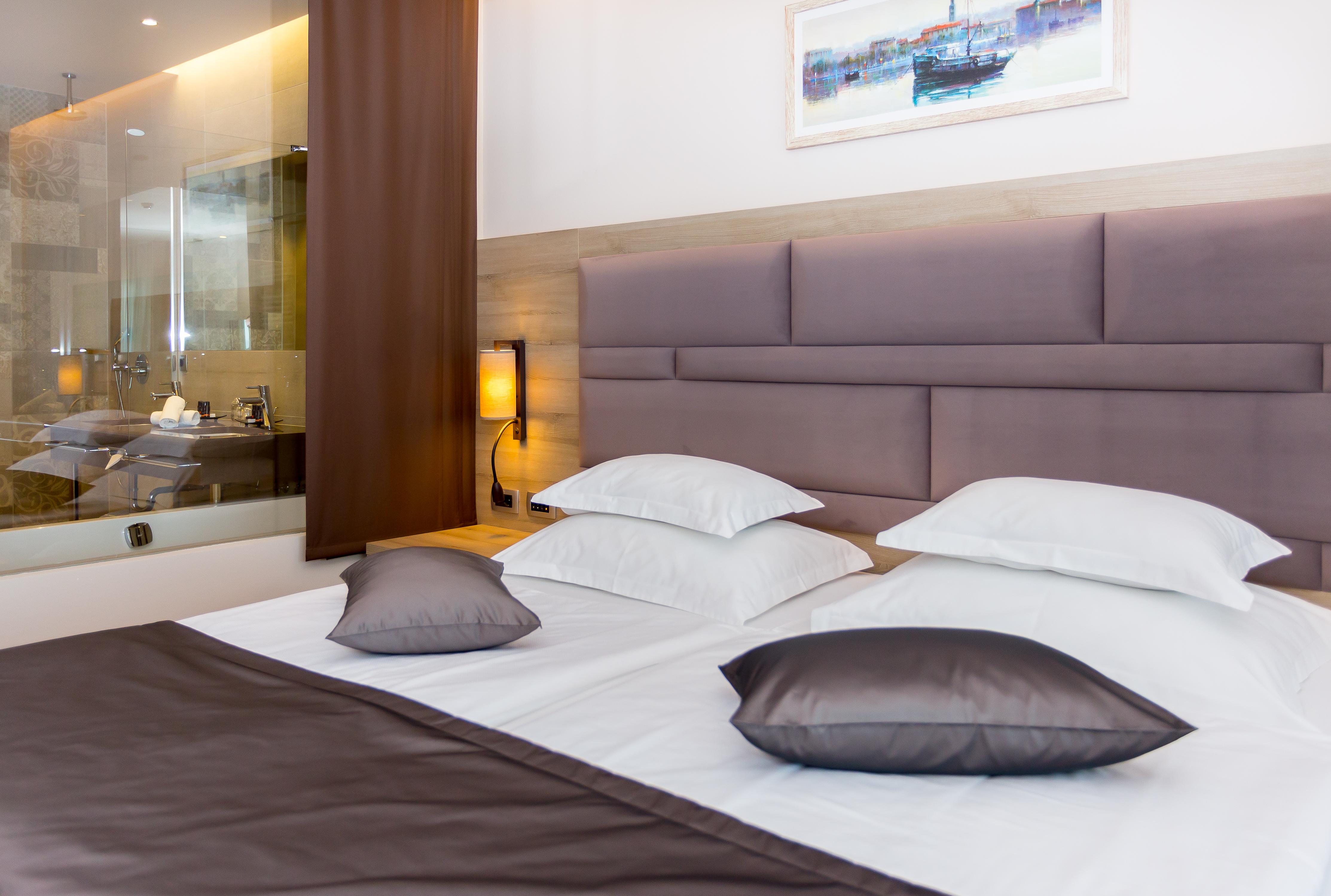 Hotel Plaza Duće מראה חיצוני תמונה