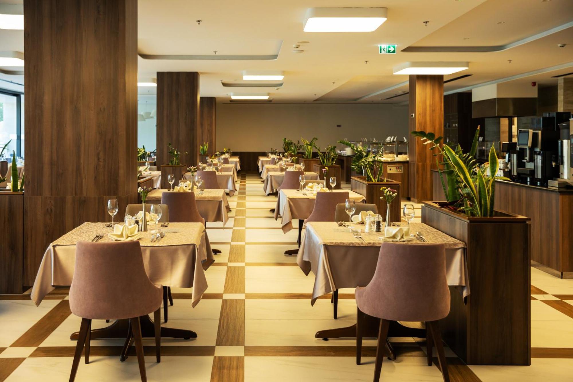 Hotel Plaza Duće מראה חיצוני תמונה